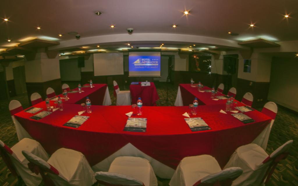 Hotel Emperador Ambato Esterno foto